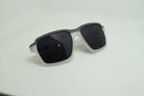 Transparent frame sunglasses black