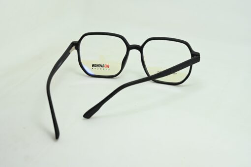 Eyeglasses in Nepal