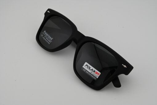 Black square sunglasses